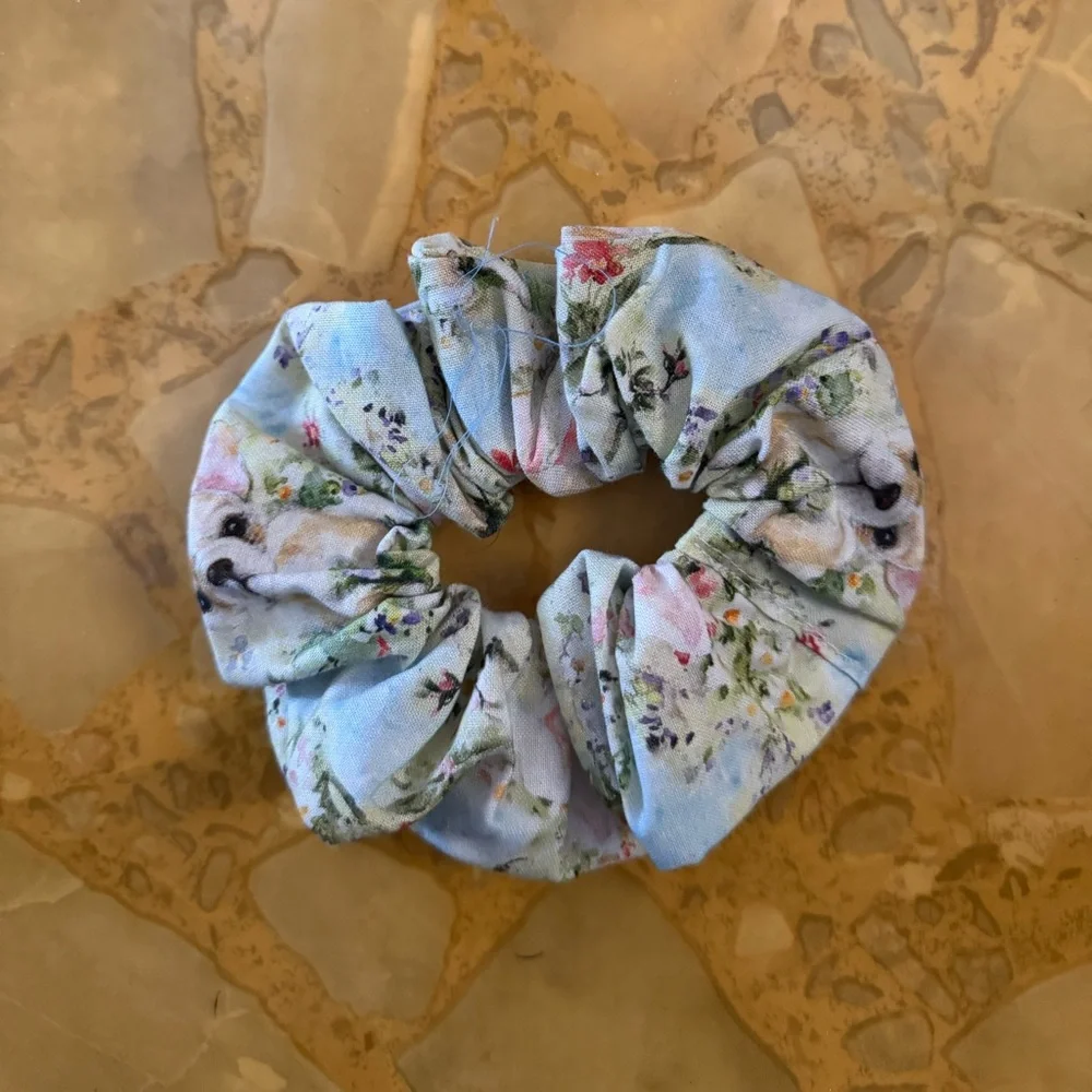 Dog Print off white Floral Scrunchie